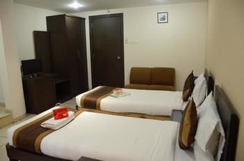 Hotel Oyo Parihar Chowk Aundh